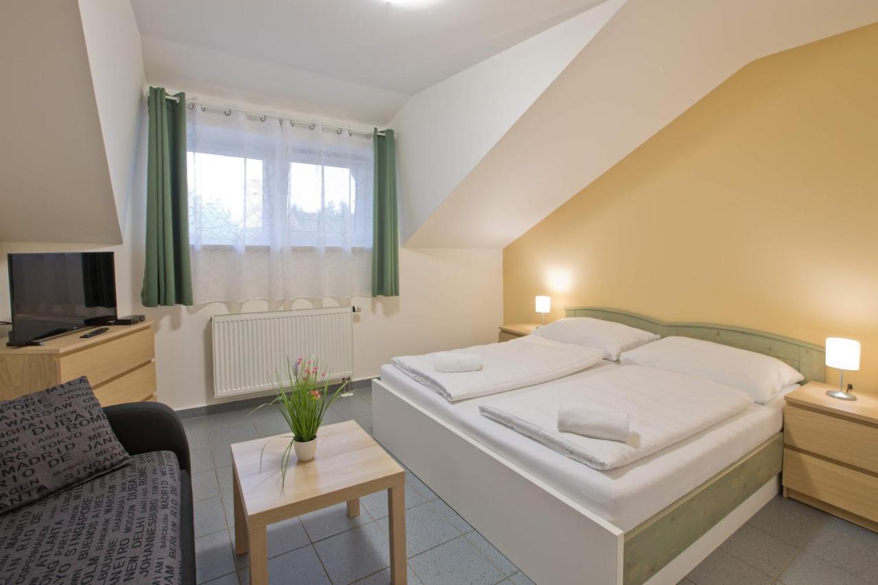 Sindlovska Krcma Hotel Ceske Budejovice Exterior photo